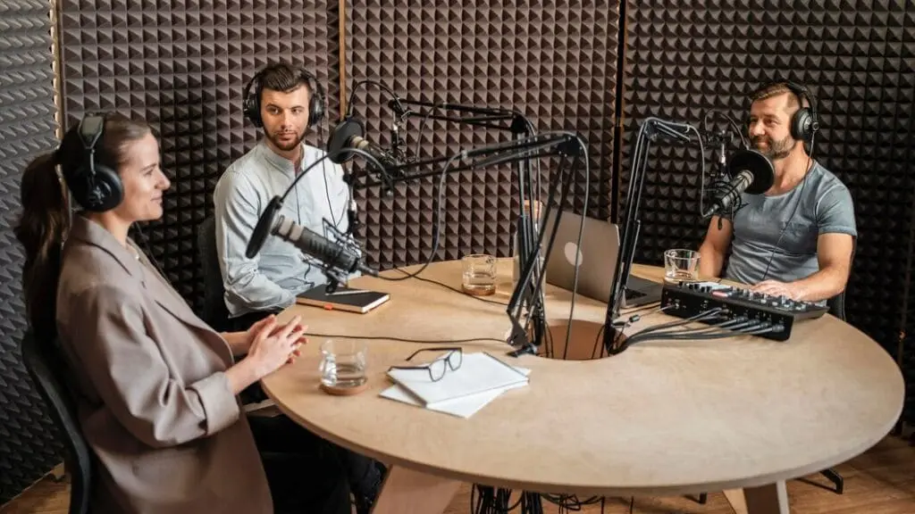 Nīderlandes radiostaciju koncertu biļetes reklāmas nolūkos