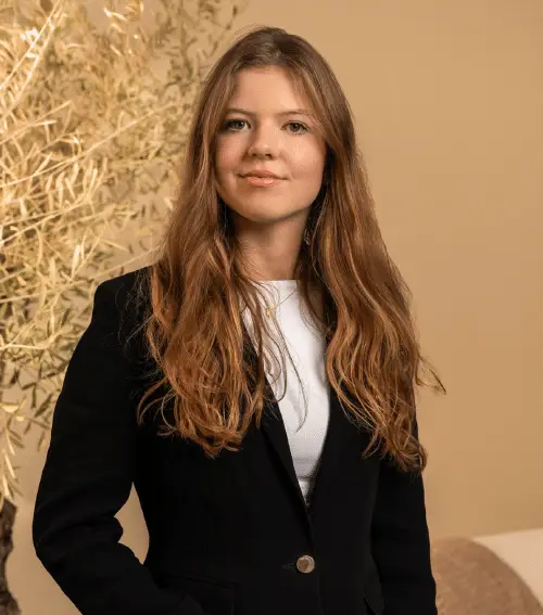 Jade Vaneerdewegh | Strategic Legal Solutions